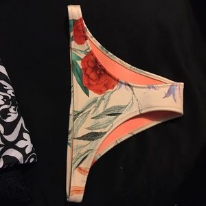 XL triangl bikini bottoms
